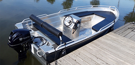Qwest 450 console van Happy Boats in Medemblik